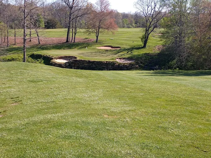Bear Trace at Cumberland Mountain Crossville, TN - Championship 18-hole golf course fairway with manicured Bermuda grass designed by Jack Nicklaus, Tennessee public golf course