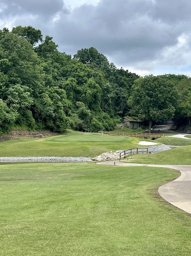 Gaylord Springs Golf Links Opryland TN - Panoramic fairway view hole 7 with strategic bunkers and mature trees