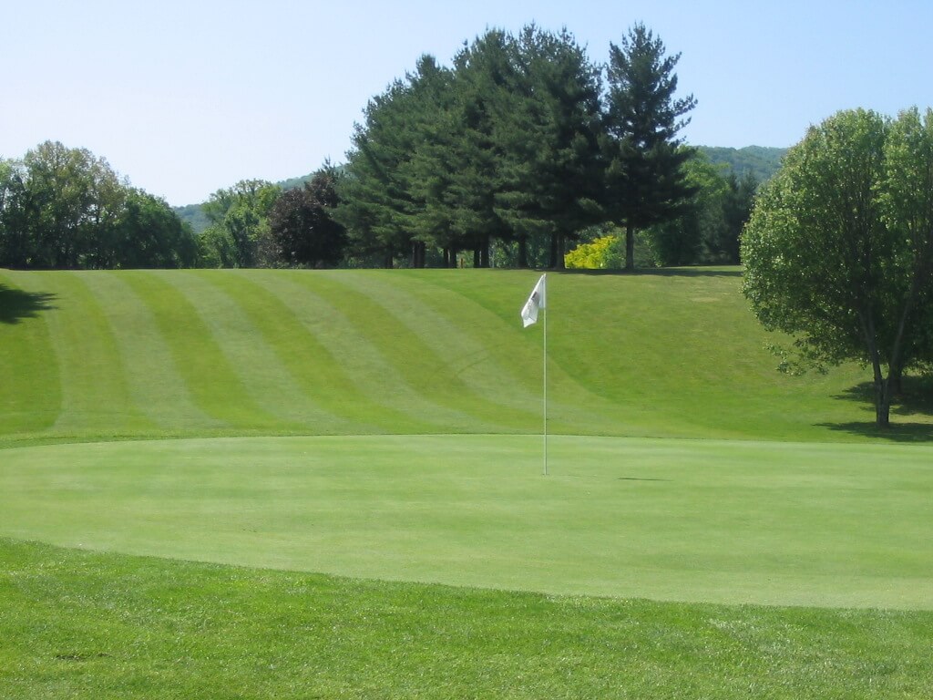 Pine Oaks Golf Course Johnson City TN - Championship golf course entrance with professional landscaping and signage