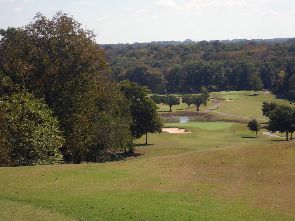 Windtree Golf Course Mount Juliet TN - Panoramic fairway view hole 12 with strategic bunkers and mature trees
