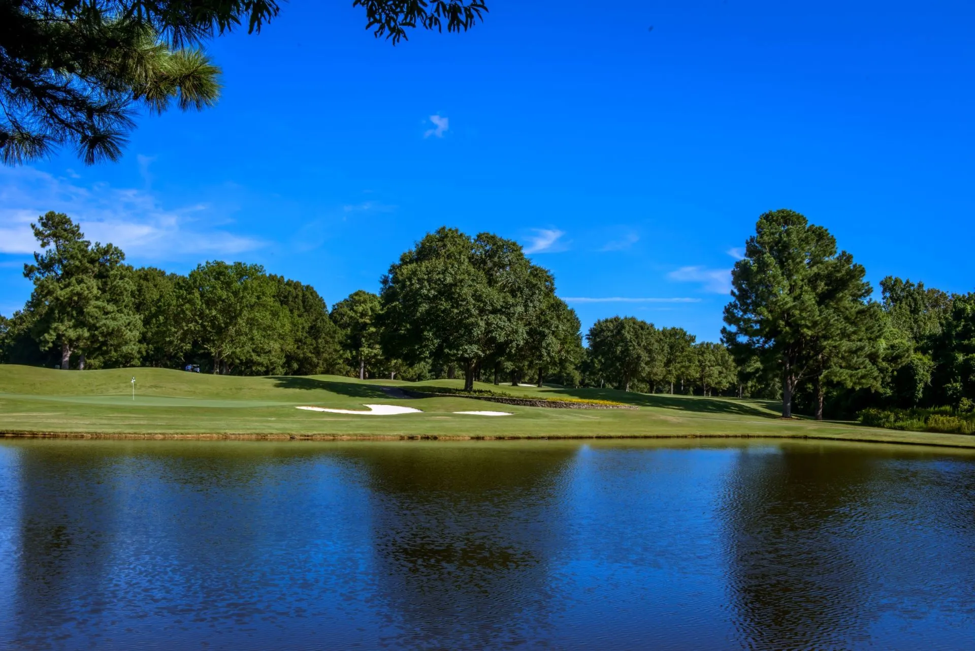 Windyke Country Club Memphis, TN - Championship 36-hole golf course fairway with manicured Bermuda grass designed by Classic Design, Tennessee private golf course