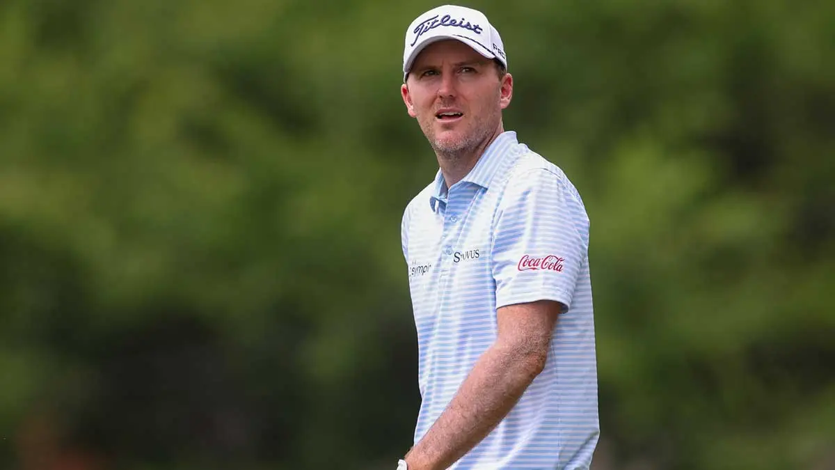 Russell Henley Fires Spectacular 61 to Lead Tour Championship Opening Round