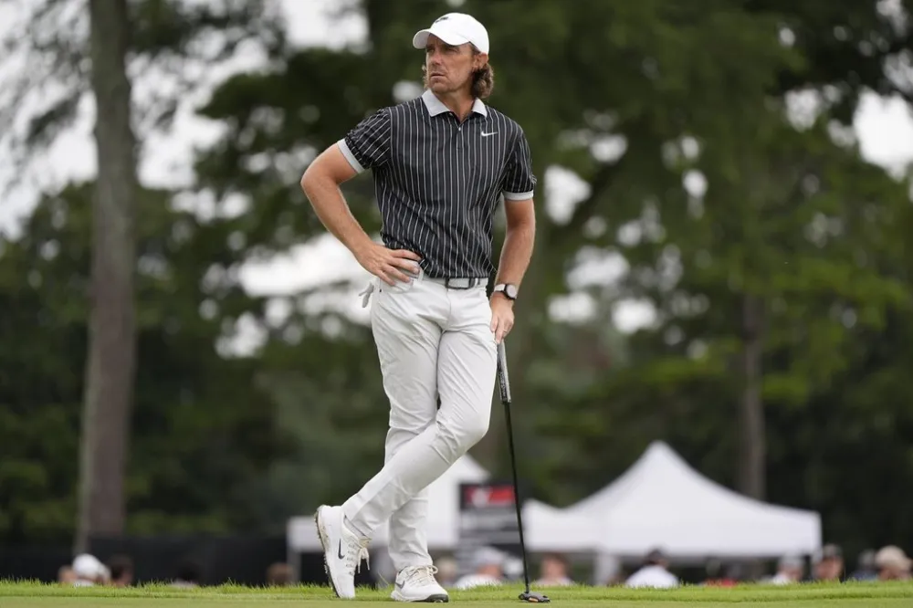 Fleetwood and Henley Share Tour Championship Lead After Second Round